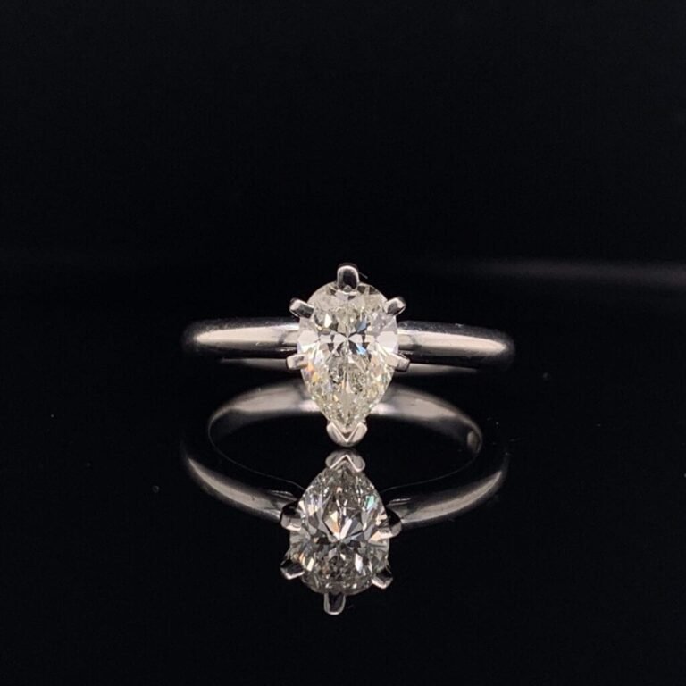 #2838 1.03 Pear Shape I VS2 Platinum Solitaire setting