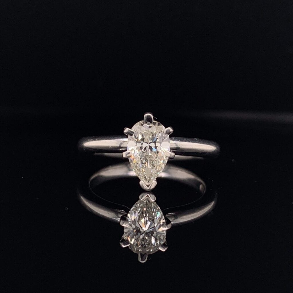 #2838 1.03 Pear Shape I VS2 Platinum Solitaire setting