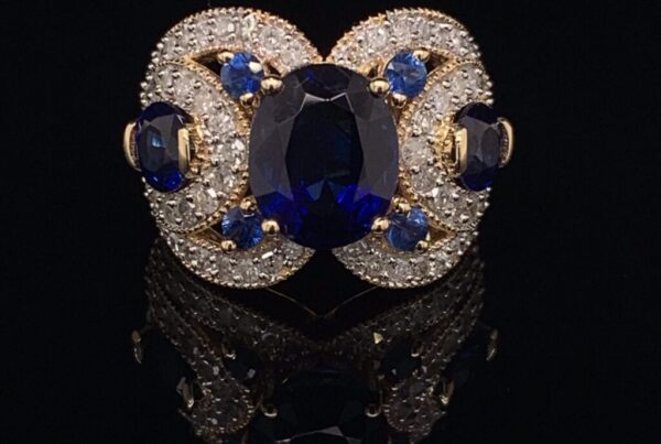 #2777C Three Stone Sapphire Ring