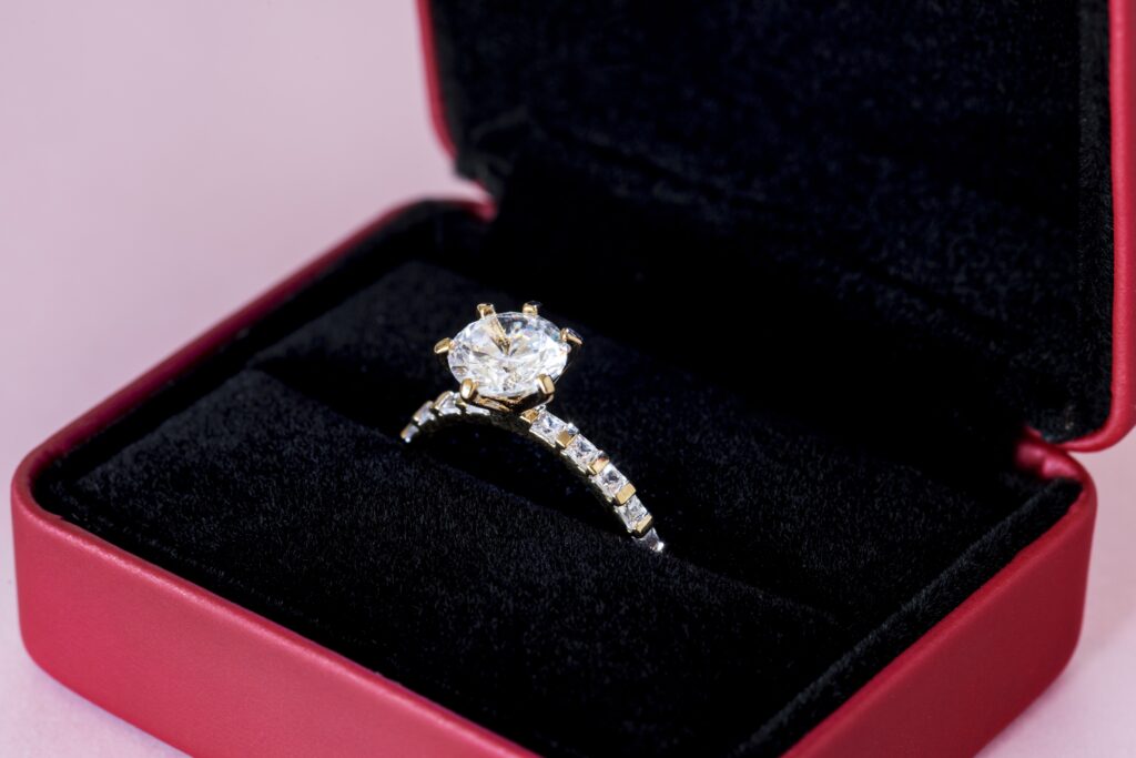 Diamond Cuts Engagement Rings Dallas