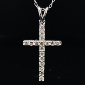 #Rod11222 14K White Gold Cross Pendant