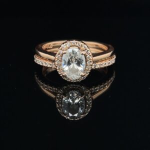 #3215-972000 1.04CTW OvalRose Gold Halo Engagement Ring and Band Color G Clarity SI1