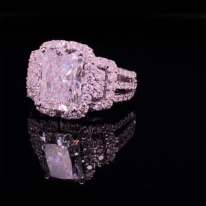 Cushion cut diamond ring with reflection
