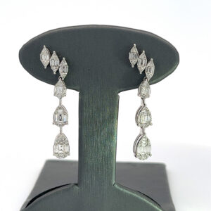 14K White Gold Dangle Earring 1.50 Carat